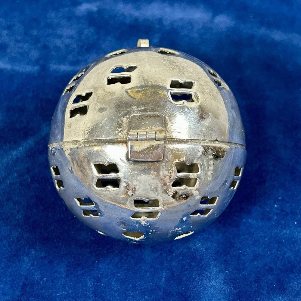Vintage Silverplate Friendship Ball Potpourri Holder Ornament Pomander